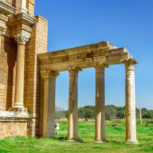 رحلات سياحية